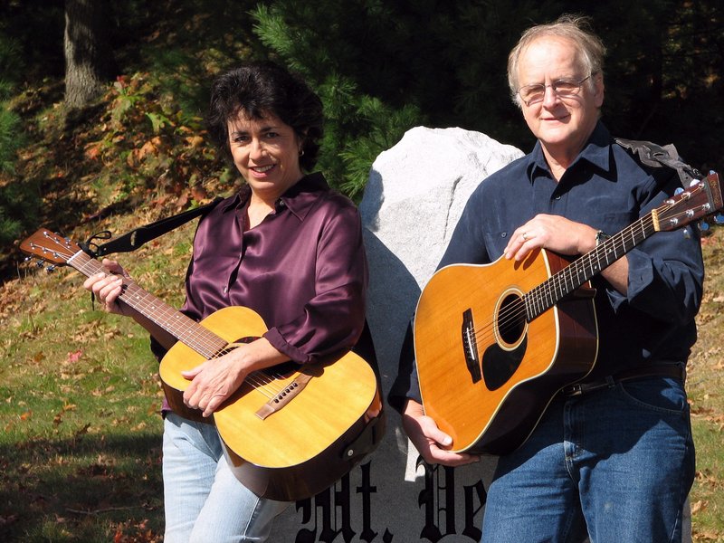 Courtesy Thomas Memorial Library Renee Goodwin and Bob Simons will perform at 7 p.m. Thursday at Thomas Memorial Library in Cape Elizabeth.