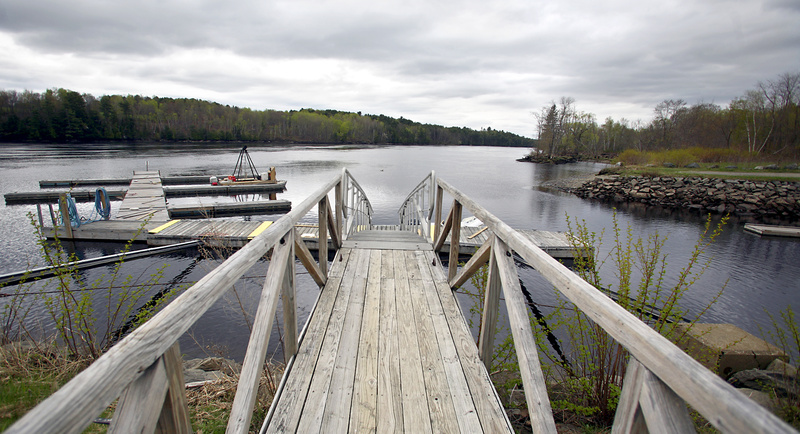 A state board will begin deliberating Thursday on two approaches to cleaning up landfills on the bank of the Penobscot River.
