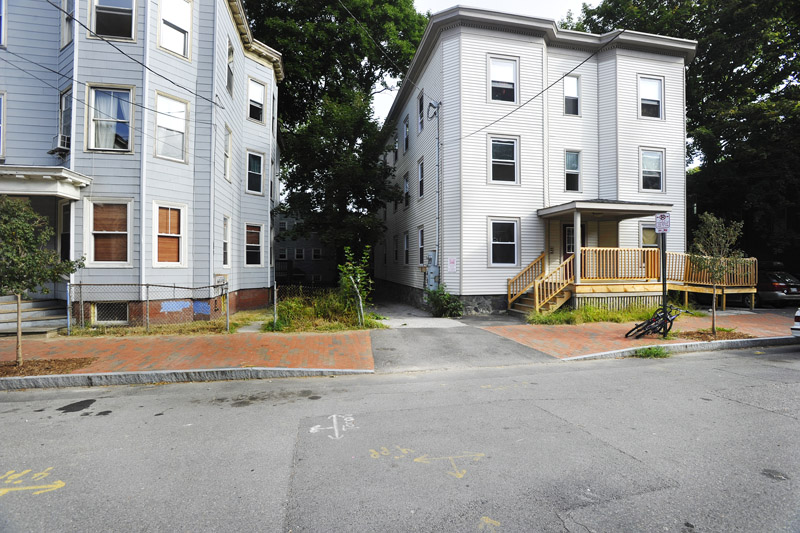 The building at 55 Grant St. in Portland (on right) was the scene of Thursday night's slaying.