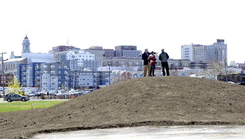 The new Bayside Trail, 1.2 miles long, will incorporate four to six seating structures. The city encourages designs that use native, salvaged or "innovative" materials that reflect the area.