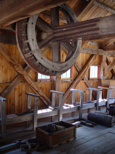 A 40-foot chain attached to the haul-in wheel pulled logs from the sluiceway.