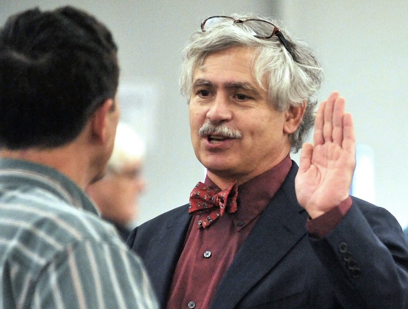 Environmentalists say Sen. Thomas Saviello's retirement from Verso Paper in Jay has allayed concerns about a possible conflict of interest between his job and his leadership of the Natural Resources Committee.