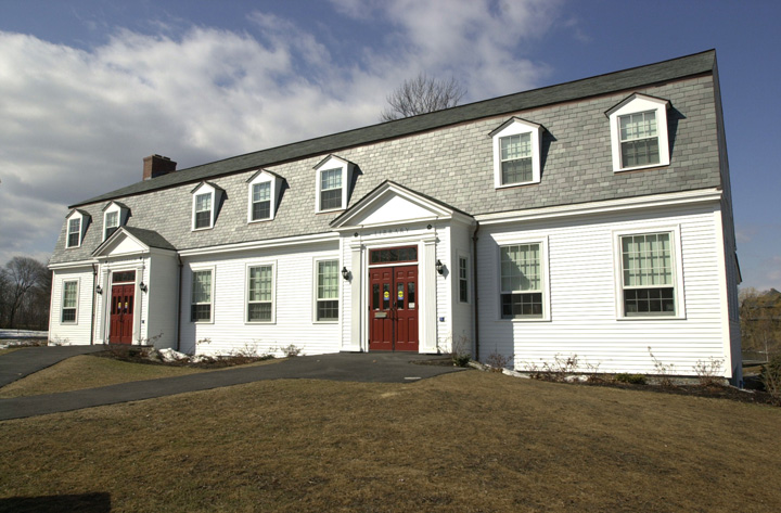 The Warren Memorial Library at 479 Main St. in Westbrook, in a 2004 photo.