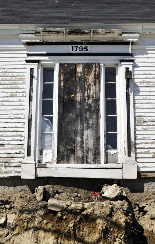 The Burnham House on Route 111 in Arundel