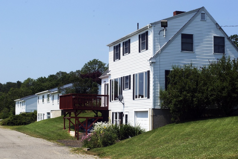 The sale of three state-owned houses to Maine State Prison Warden Patricia Barnhart without taking bids was voided, but a new report shows most state property is sold without putting it out to bid. A study that looked at five years of state property sales found that only 13 out of 49 were marketed publicly.