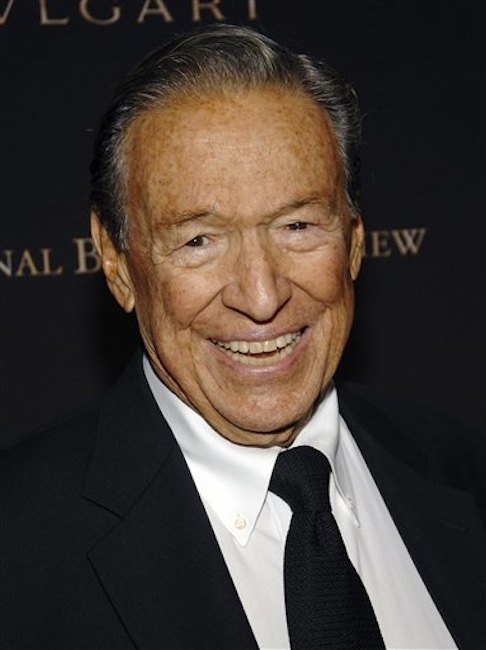 This Jan. 15, 2008 photo shows television news journalist Mike Wallace at the 2007 National Board of Review of Motion Pictures Awards Gala in New York. Wallace, famed for his tough interviews on "60 Minutes," has died, Saturday, April 7, 2012. He was 93. (AP Photo/Evan Agostini)