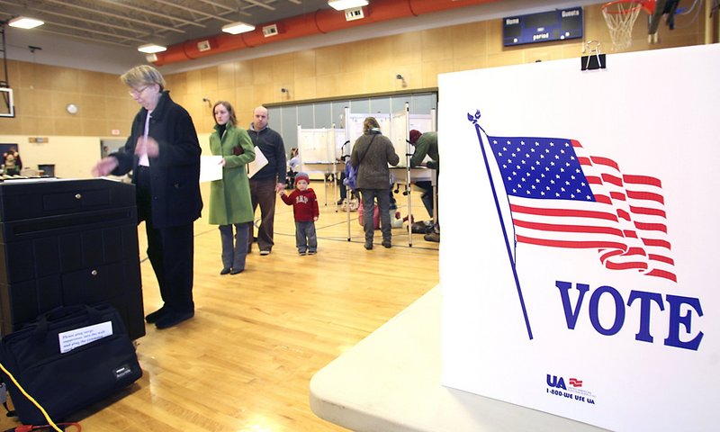 A voter casts her ballot in Portland on Nov. 3, 2009. A reader who describes voting as “the purest essence of our democracy” says she was disappointed that she didn’t get to speak at a hearing last week in Portland by the Commission to Study the Conduct of Elections in Maine.