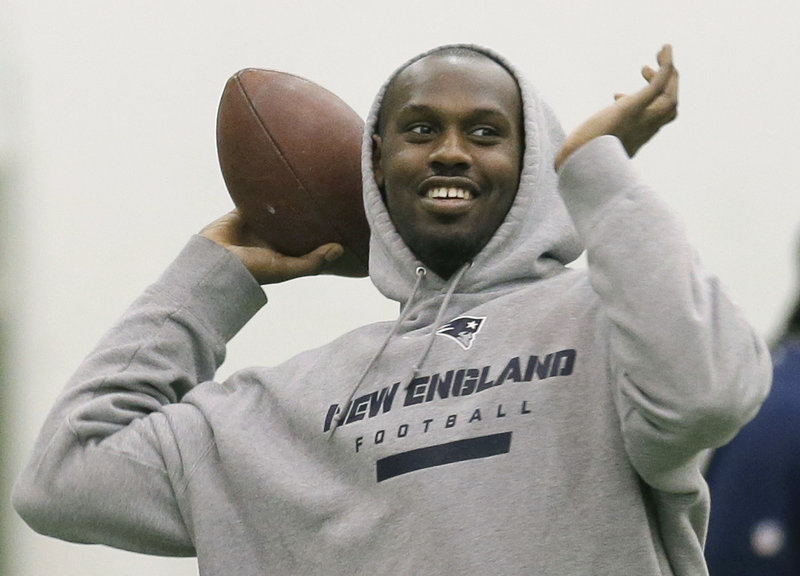 Defensive end Chandler Jones won’t be challenging Tom Brady’s lock on the quarterback position, but he still enjoys tossing the football around during practice this week in Foxborough.