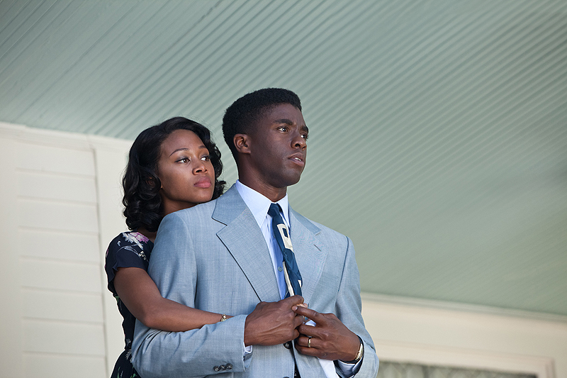 Nicole Beharie and Chadwick Boseman as Rachel and Jackie Robinson in “42." 01000000 ACE krtentertainment entertainment krtnational national krtedonly mct 01005000 cinema ENT krtarts art krtmovie movie film 2013 krt2013