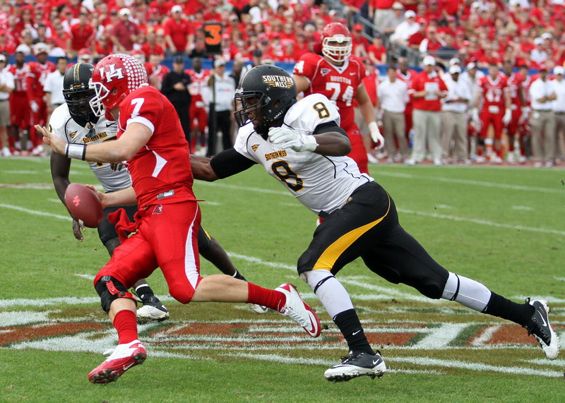 Jamie Collins played for Southern Mississippi on a winless team last season. But when he had a chance for a sack, he got it. The Pats noticed, and drafted him.