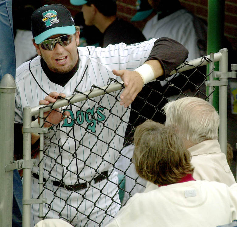 Staff Photo by Herb Swanson, Sun, May 26, 2002: Kevin Millar (L) talks with Dan Burke and his wife Bunny before the start of Sunday's game against the Reading Phillies at Hadlock Field in Portland. Herb Swanson Kevin Millar sea dogs dan burke reading phillies baseball