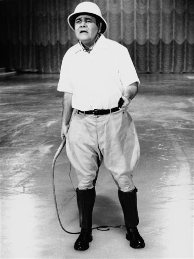 A 1967 photo of Jonathan Winters hosting ABC's "Holiday on Ice."