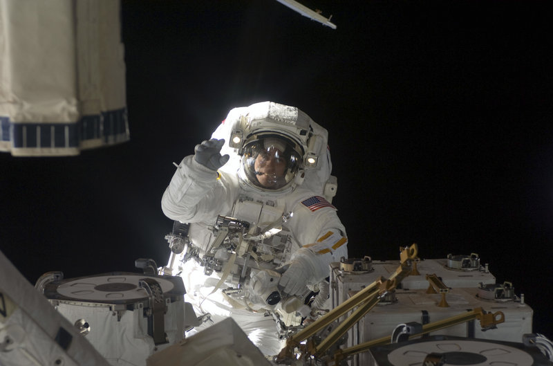 Astronaut Christopher Cassidy, STS-127 mission specialist from York, Maine, participates in the mission's fifth and final session of extravehicular activity (EVA) as construction and maintenance continue on the International Space Station in this NASA handout photo taken July 27, 2009. (REUTERS/NASA/Handout) :rel:d:bm:GF2E57S1JGF01