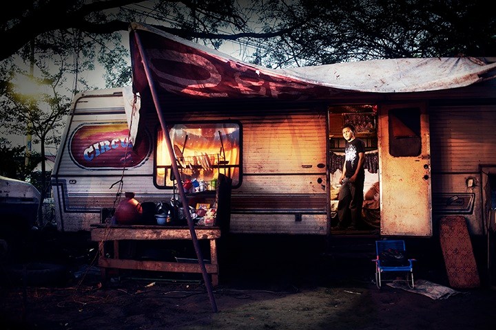 Steven Laxton’s images document the lives of six El Salvadorian circus families.