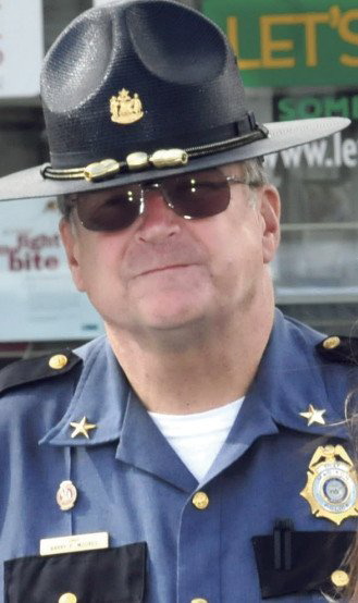 Madison Police Chief Barry Moores is retiring and selectmen plan to contract for policing services with the Somerset County Sheriff’s Department.
