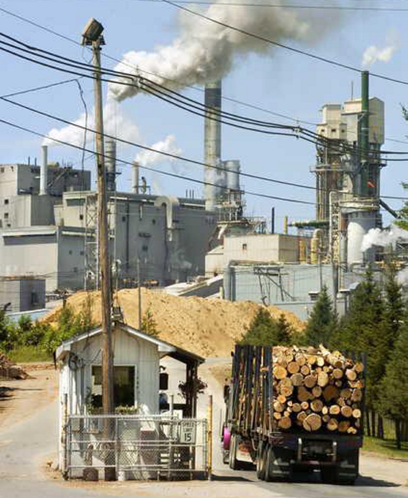 The state will hold assistance sessions for workers at the Androscoggin Mill in Jay as they await layoffs.