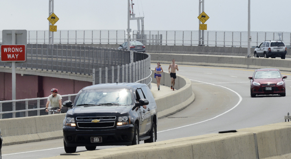 State Sen. William Diamond says the Department of Transportation should have explained its decision to lawmakers before hiring a contractor to operate the Casco Bay Bridge.