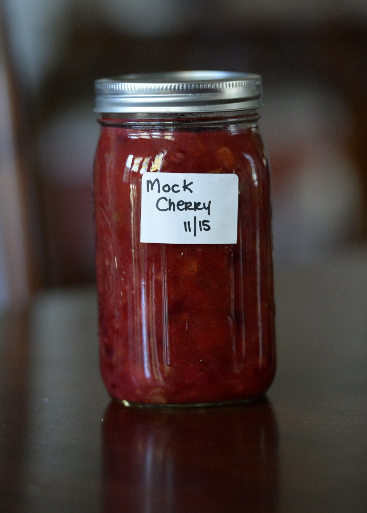 Mock cherry pie filling