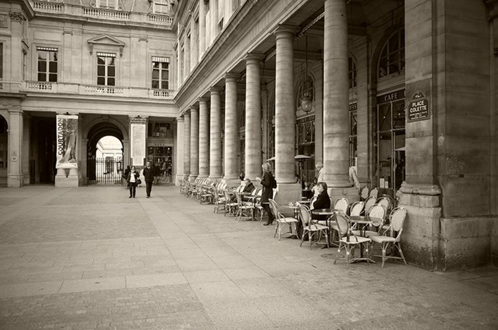 Jack Montomery photo
The streets of Paris are quiet on Saturday, the day after the coorindated terrorist attacks killed 127.