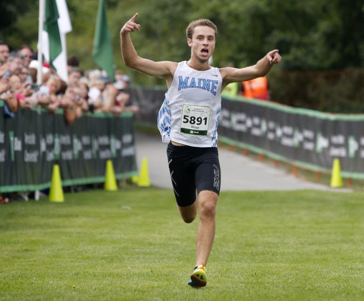 Jesse Orach of Gorham won the Maine men's race Saturday in his first Beach to Beacon 10K. (Photo by Derek Davis/Staff Photographer)