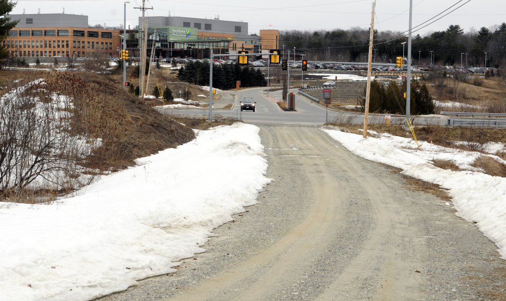 The Augusta Planning Board voted unanimously Tuesday night to approve the construction of a new nursing home for veterans across Old Belgrade Road from MaineGeneral Medical Center.