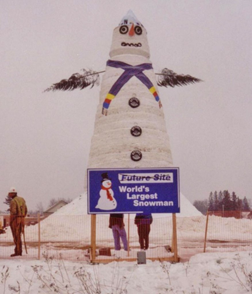 "Angus, King of the Mountain" came in at 113 feet, 7 inches with 4-foot wreaths for eyes and five car tires for his mouth.