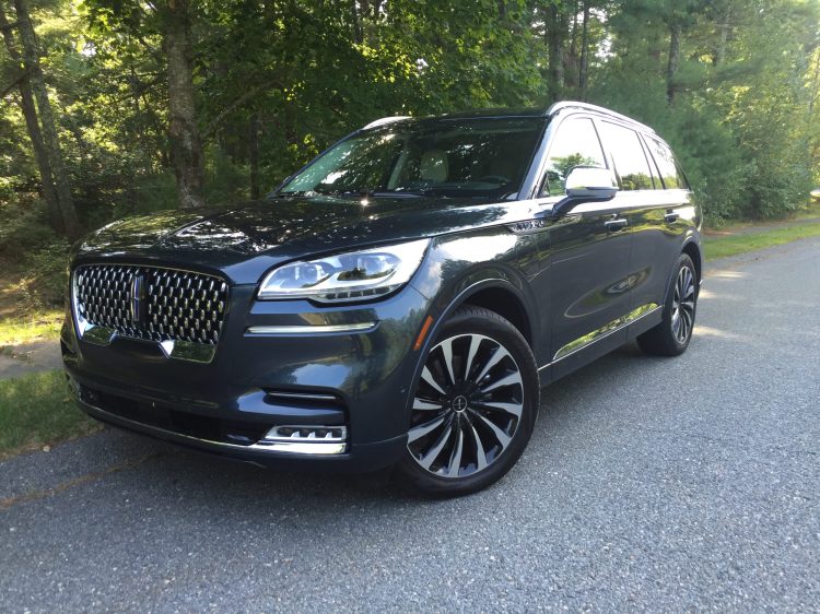 Hushed inside, and smooth at the corners, the Aviator felt graceful, composed. The shape also got noticed by many other drivers. 